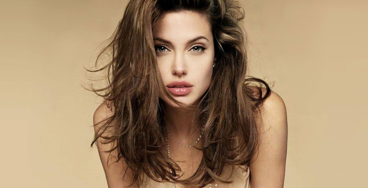 angelina jolie früher