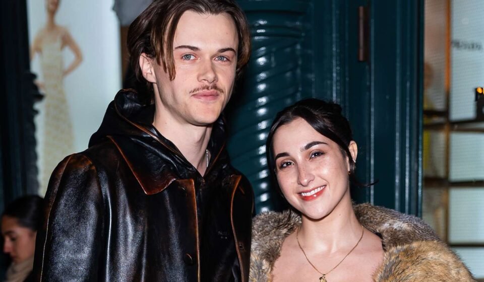 christopher briney freundin