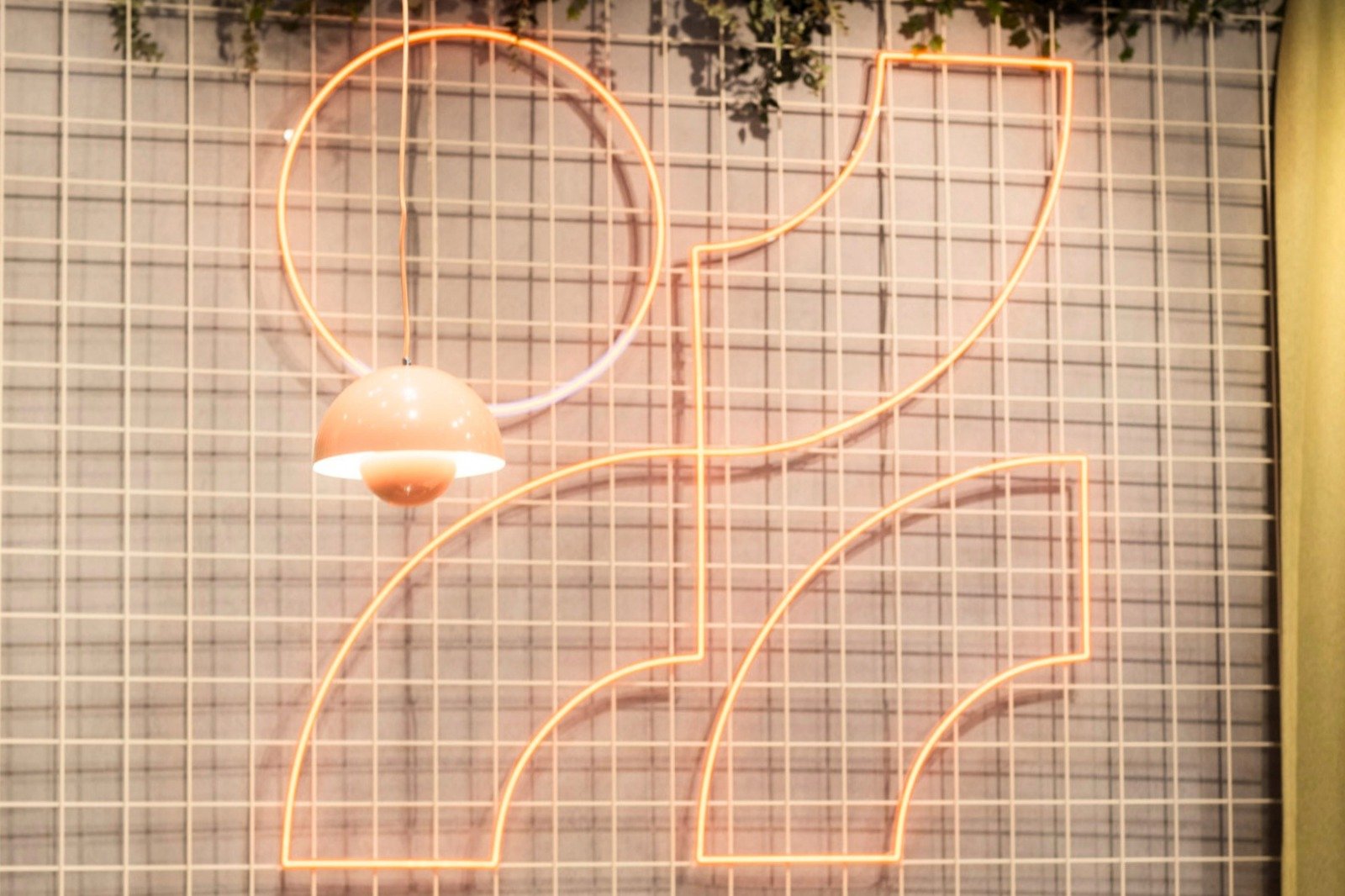 Neon Bilder: Motive, Stile und kreative Ideen für eine leuchtende Wandgestaltung