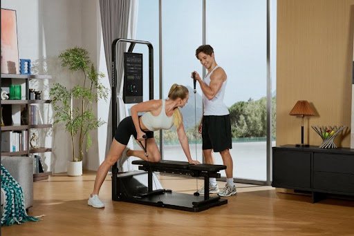 Fitness trifft Technologie: Wie vernetzte Trainingsgeräte den Alltag verändern